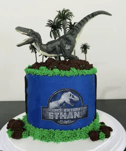 A cake created by an Edible Cake Toppers customer